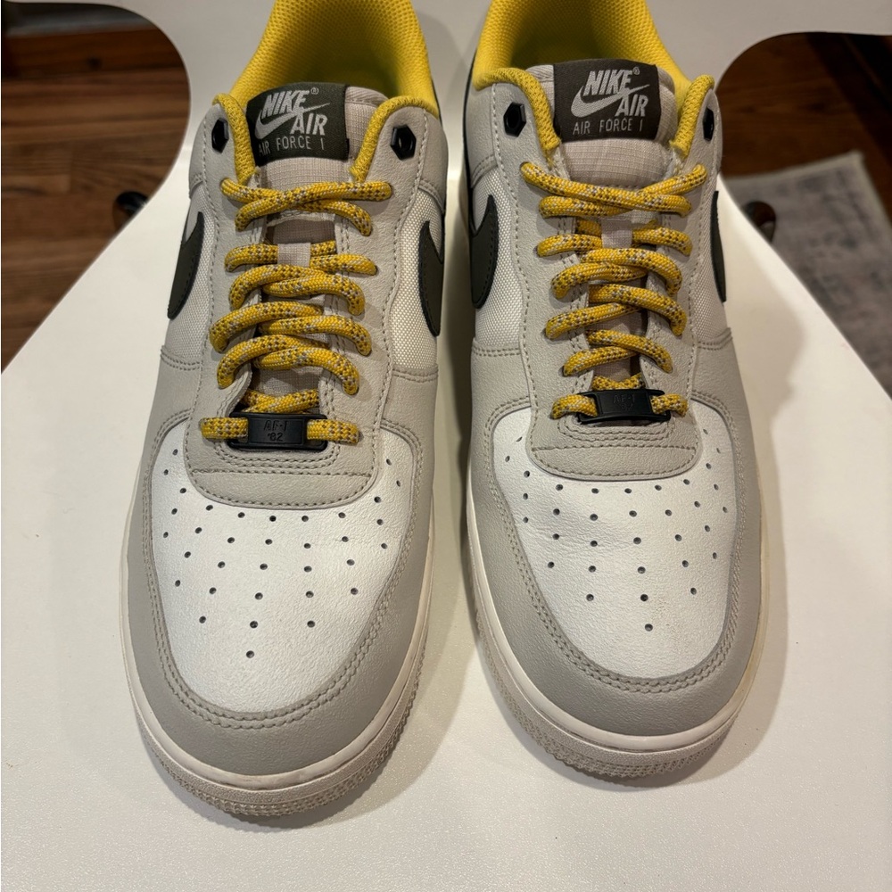 Nike Air Force 1 ‘07 Prem Light bone / Khaki sneakers  FV3628-031